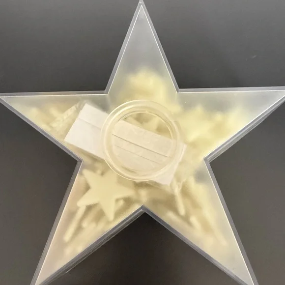 🆕 Star o Stars box of 100 adhesive glow in the dark plastic stars constellation - Picture 2 of 3